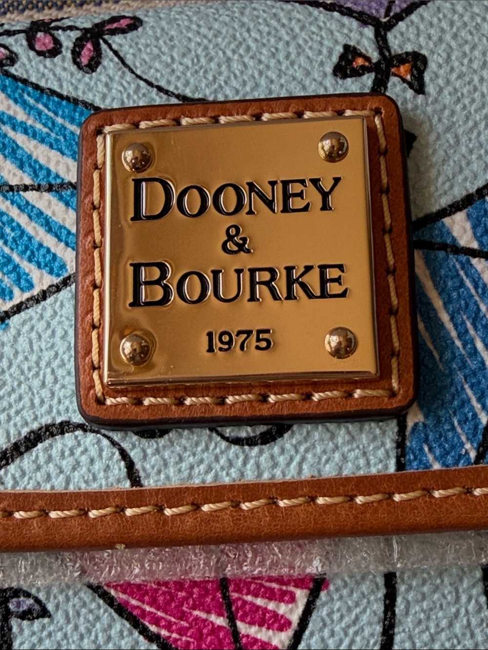 🪁 DOONEY AND BURKE KITE CONTINENTAL CLUTCH🪁 NWT 🪁 - Picture 13 of 16
